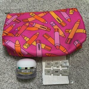 Clinique make-up bag with Marc Jacob Youthquake and hair clips!